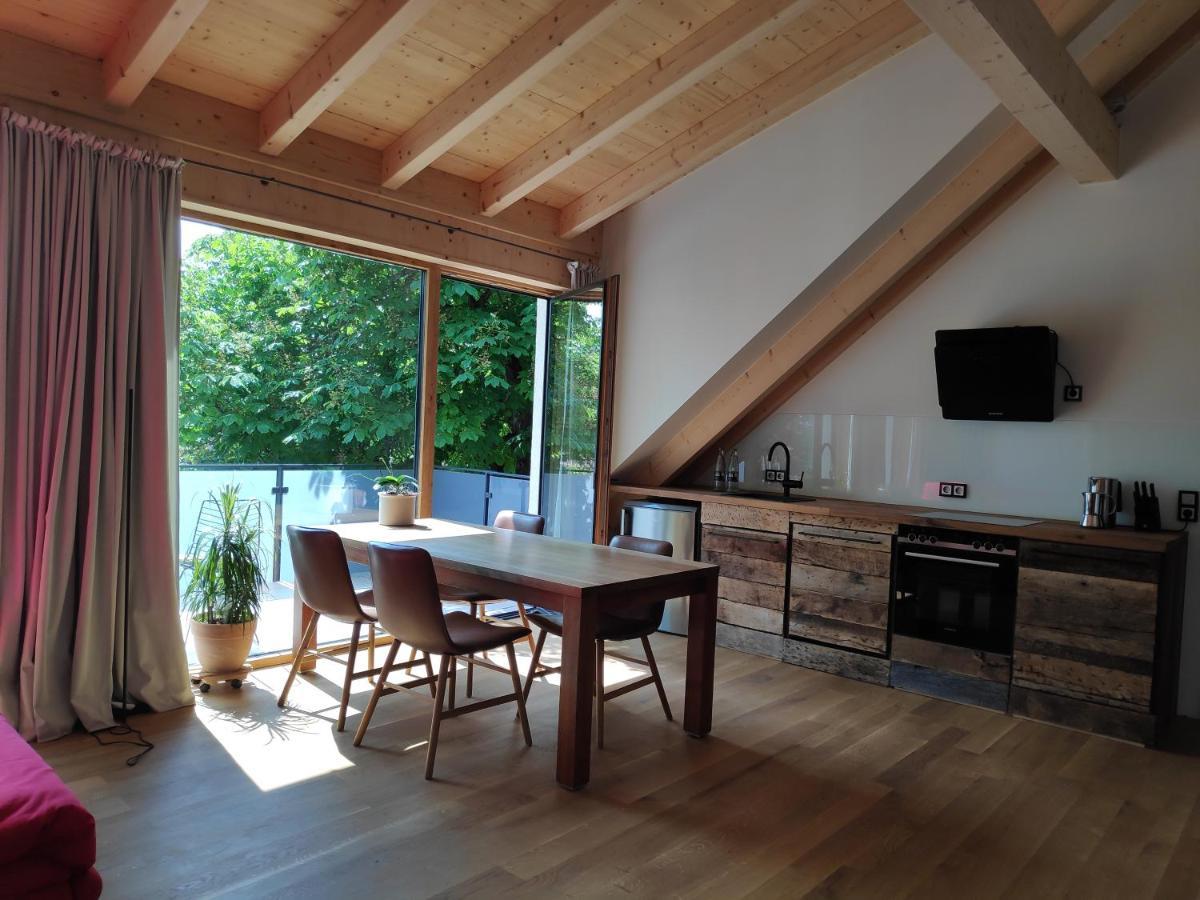 Ferienwohnungen Und Zimmer In Reutlingen-Goenningen Eksteriør billede