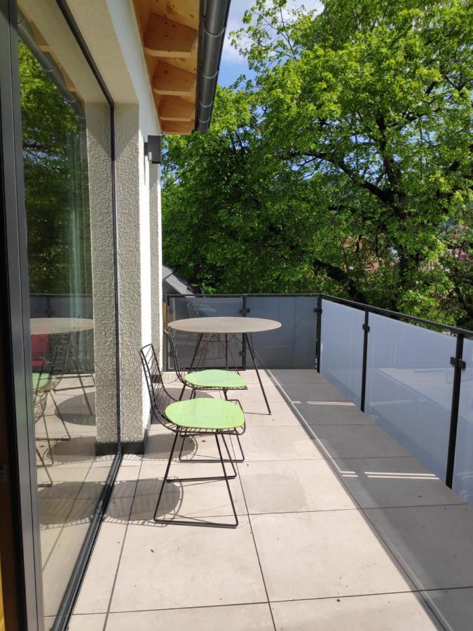 Ferienwohnungen Und Zimmer In Reutlingen-Goenningen Eksteriør billede