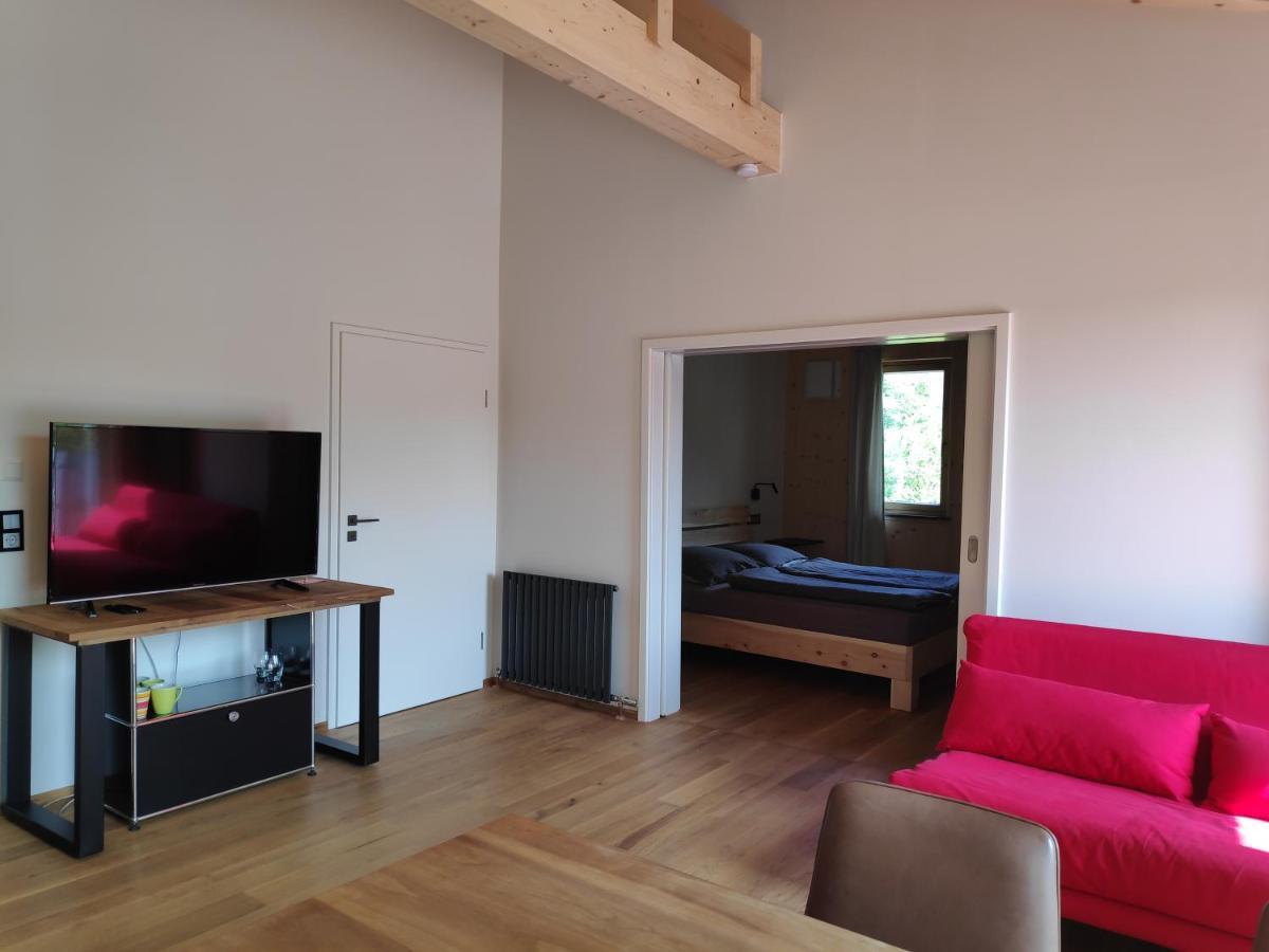 Ferienwohnungen Und Zimmer In Reutlingen-Goenningen Eksteriør billede