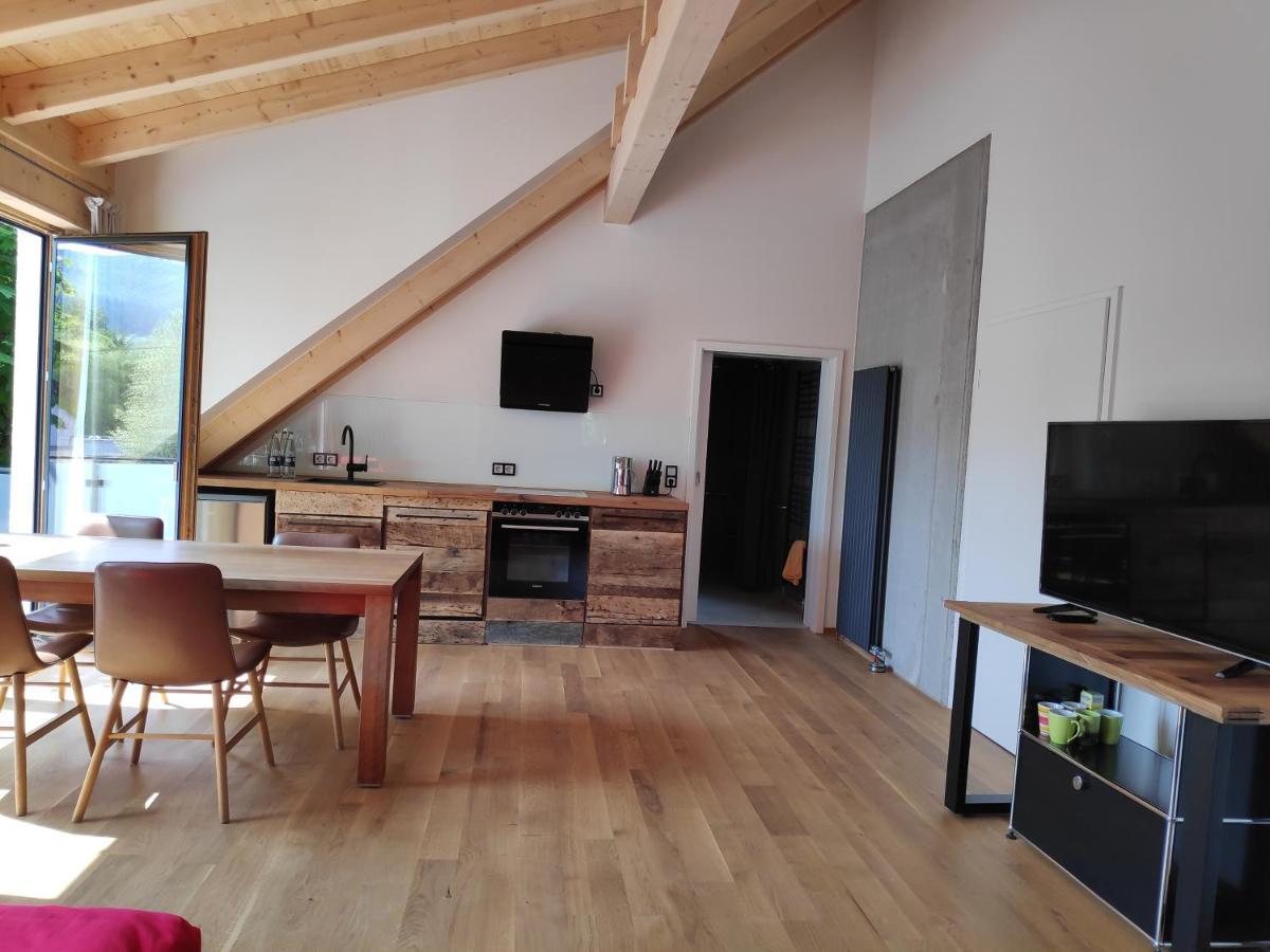 Ferienwohnungen Und Zimmer In Reutlingen-Goenningen Eksteriør billede