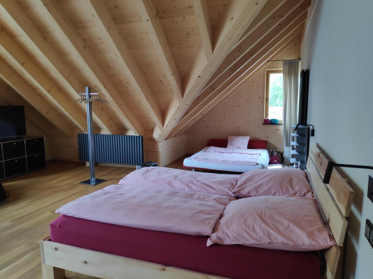 Ferienwohnungen Und Zimmer In Reutlingen-Goenningen Eksteriør billede